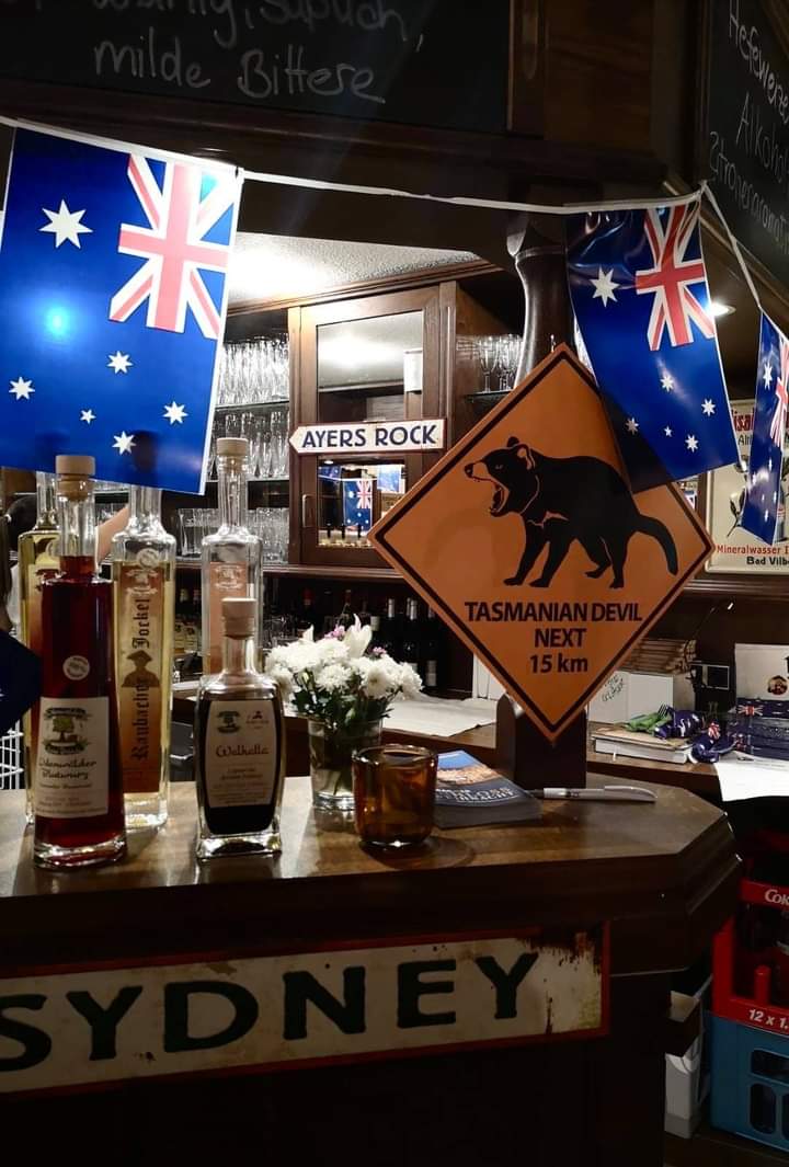 australia-background-meixners Über Uns | Brauereigasthof Burkarth